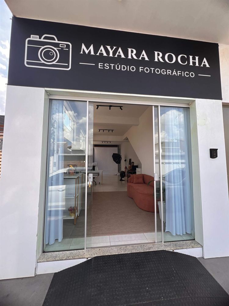 Fachada do estúdio Mayara Rocha